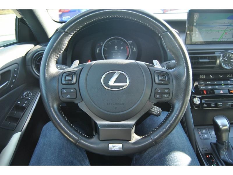 lexus IS 2024 - 13