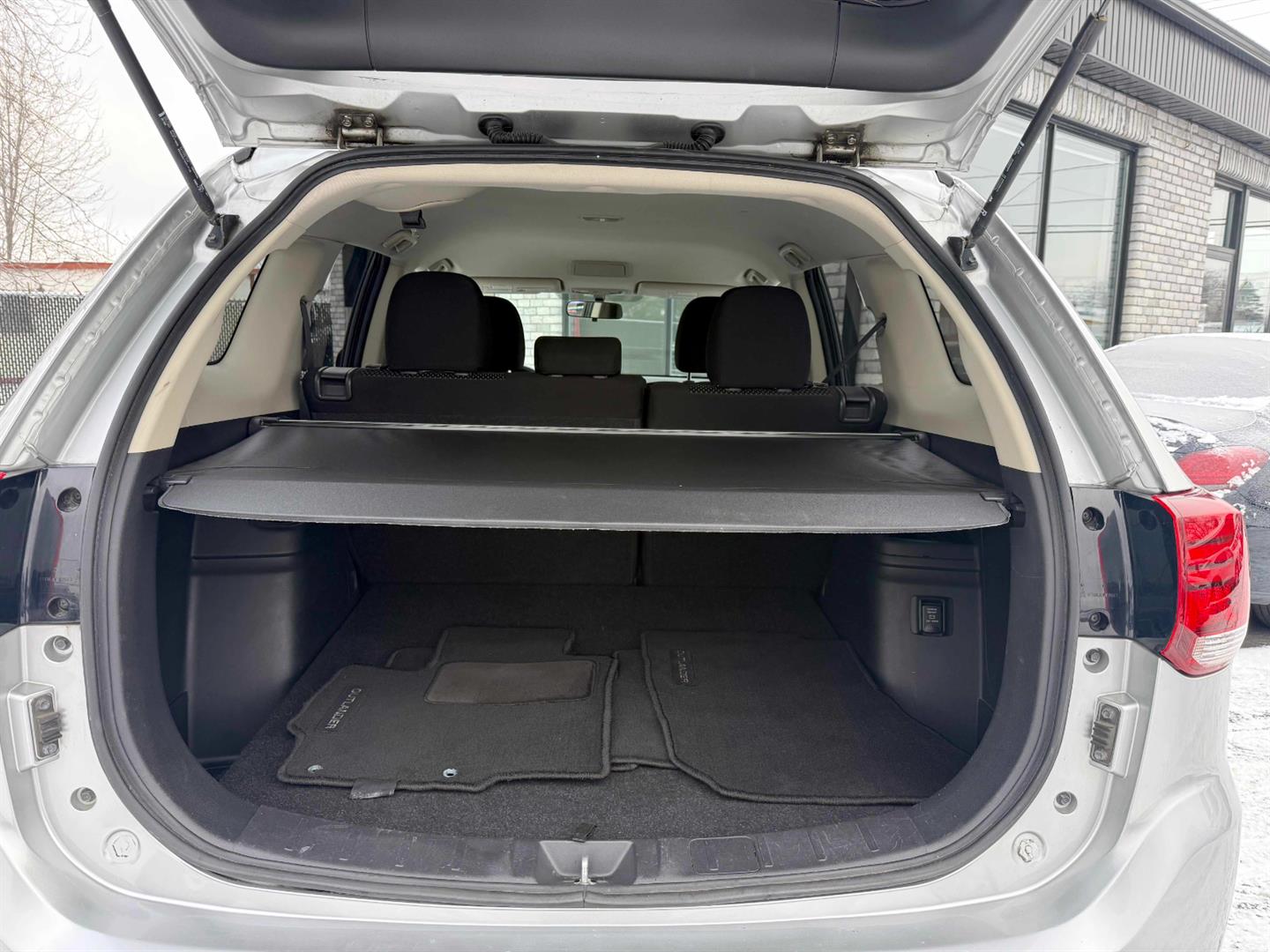 mitsubishi Outlander 2019 - 15