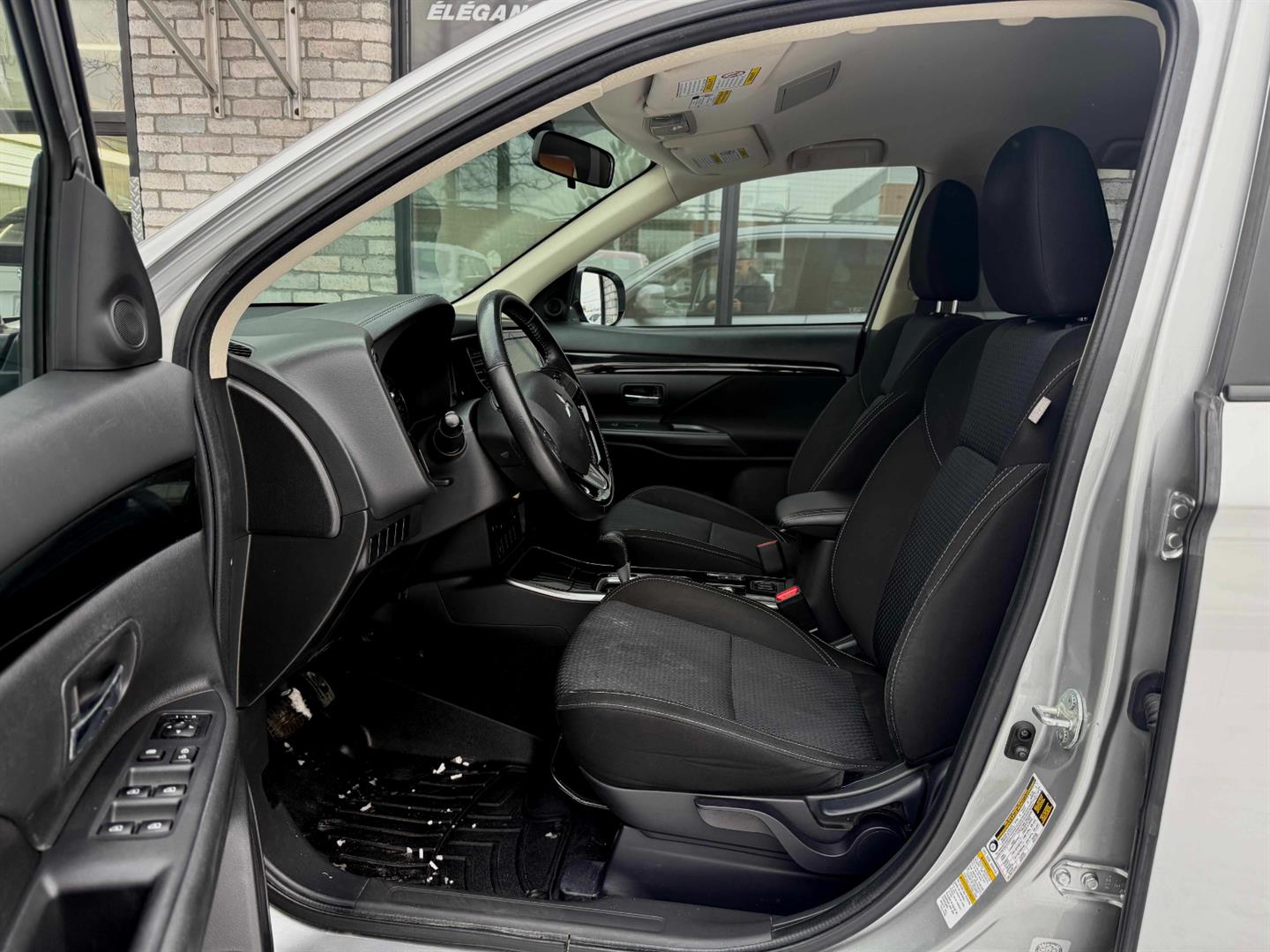 mitsubishi Outlander 2019 - 25