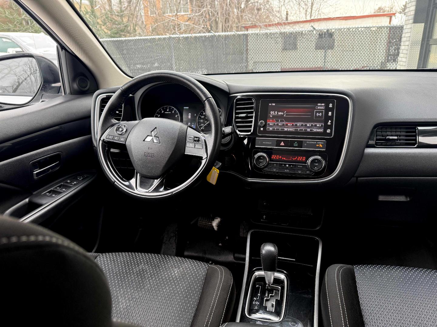 mitsubishi Outlander 2019 - 27