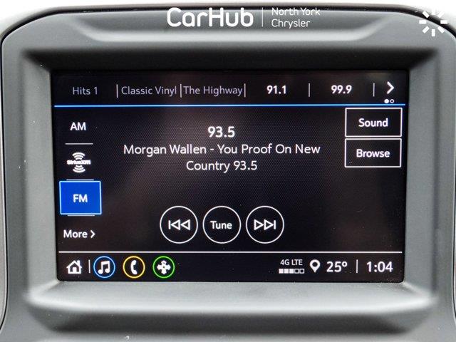 chevrolet Silverado 1500 2023 - 26