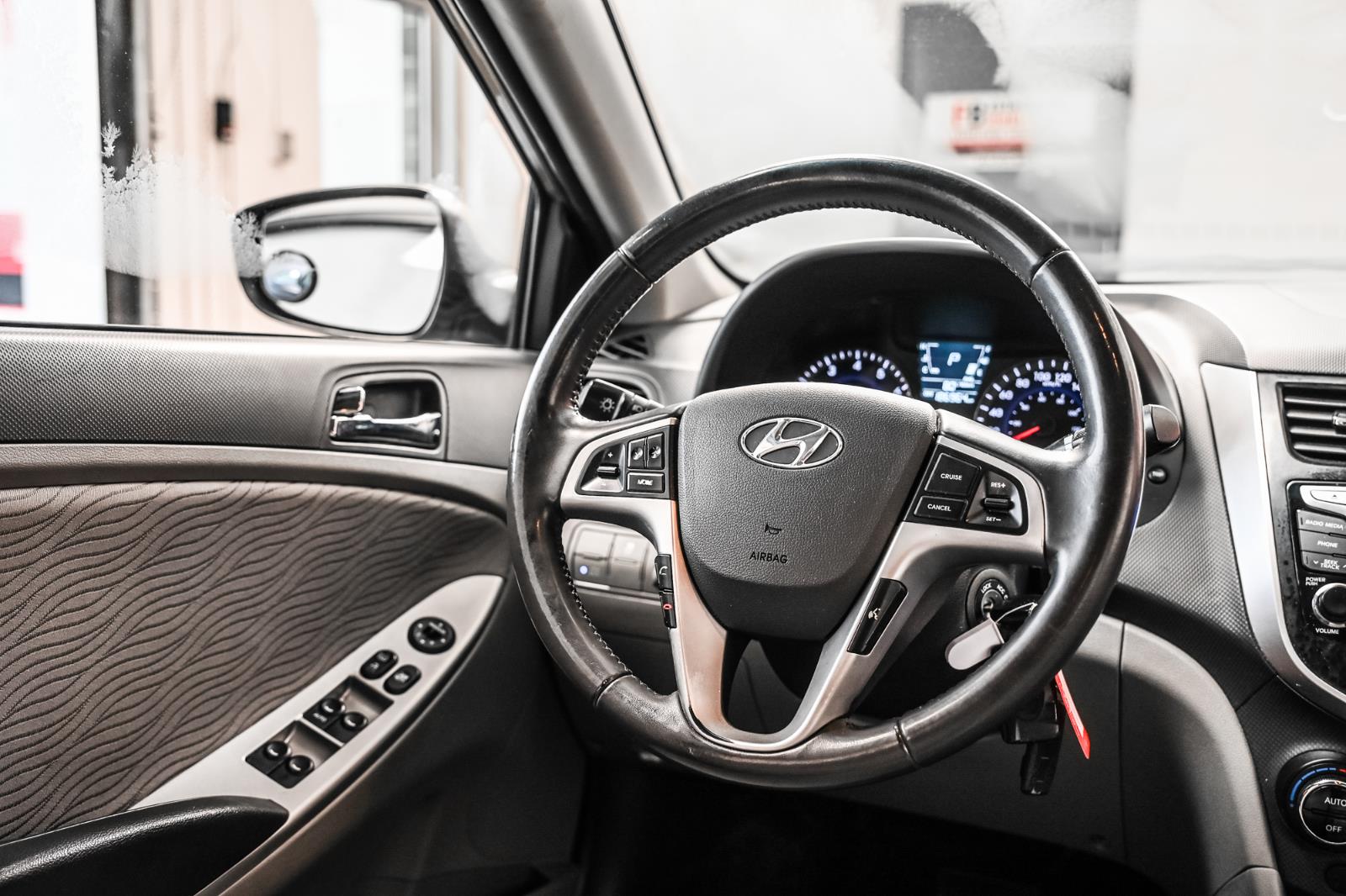 hyundai Accent 2014 - 15