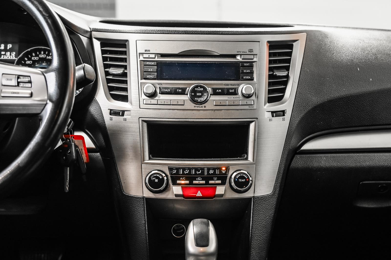 subaru Outback 2010 - 17