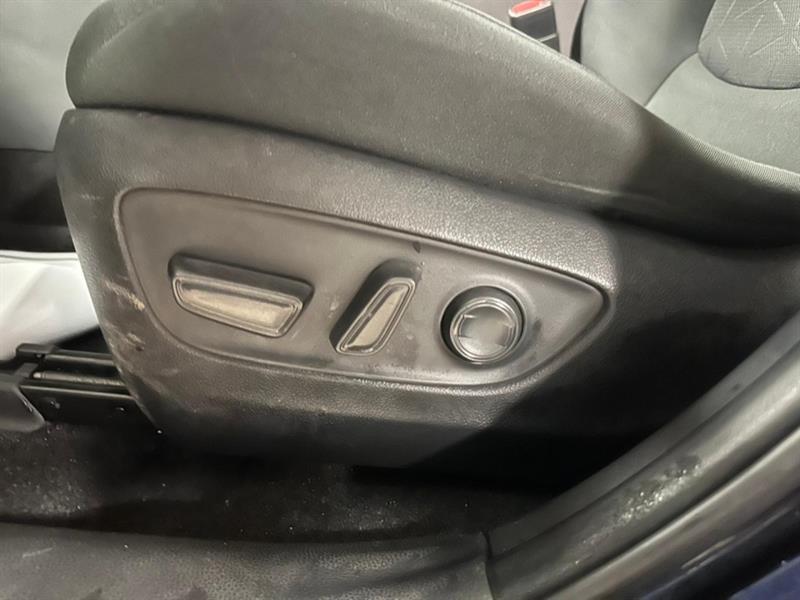 toyota RAV4 2021 - 24