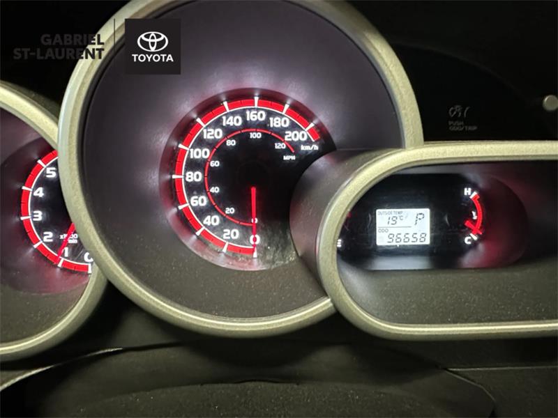 toyota Matrix 2012 - 9