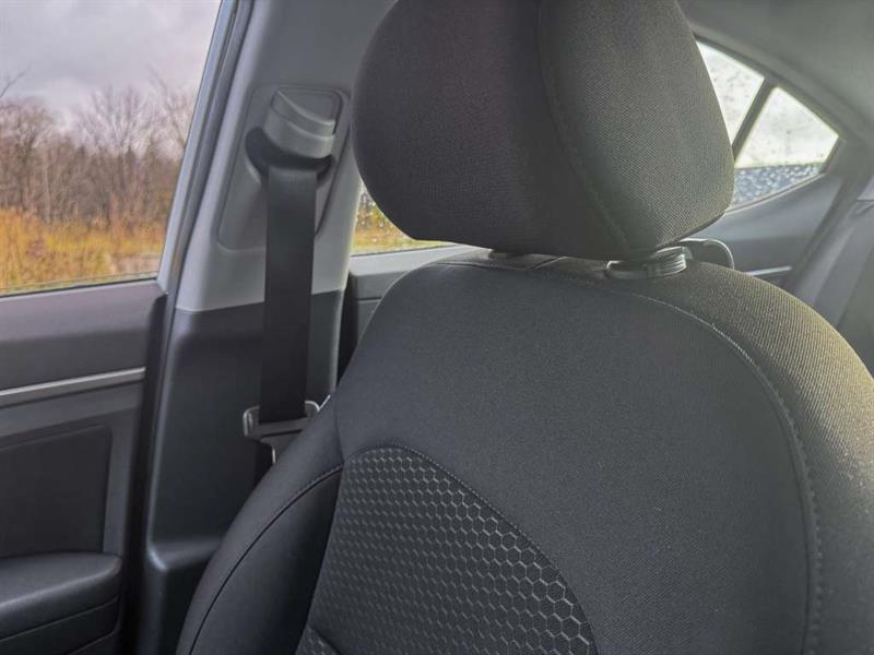 hyundai Elantra 2020 - 19