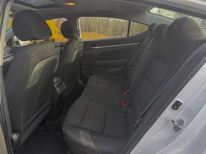 hyundai Elantra 2020 - 28