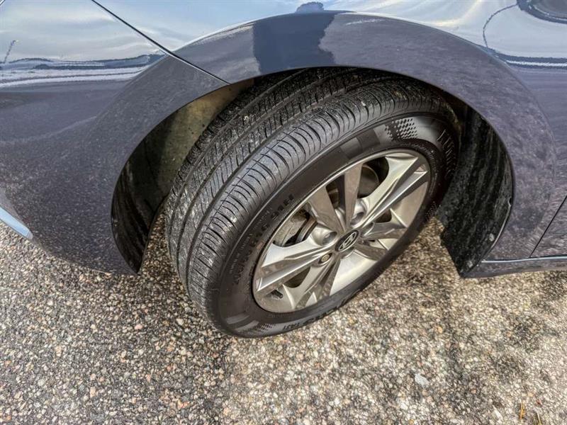 hyundai Elantra 2020 - 24