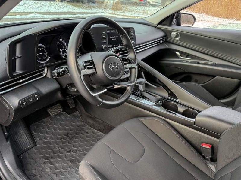 hyundai Elantra 2022 - 24