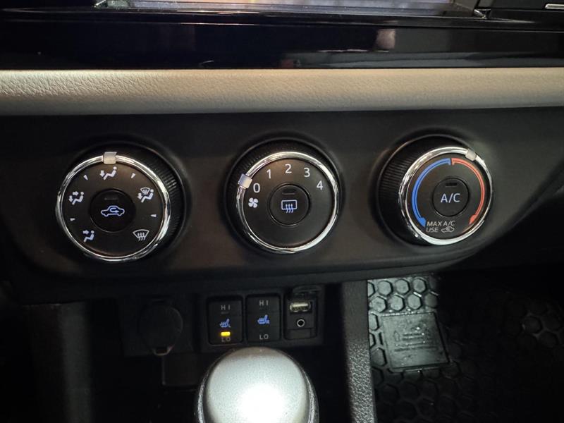 toyota Corolla 2015 - 23