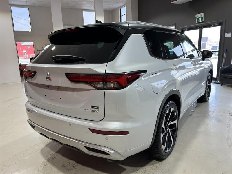 mitsubishi Outlander 2023 - 8