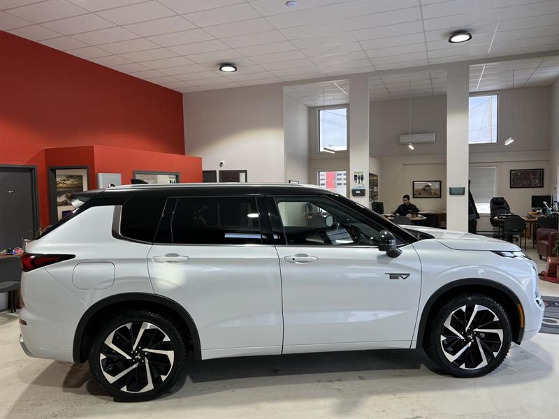 mitsubishi Outlander 2023 - 9