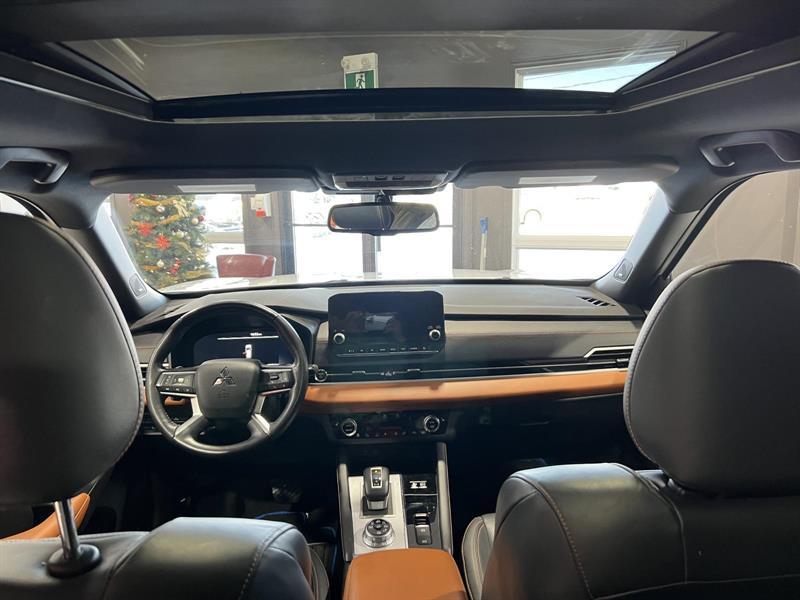 mitsubishi Outlander 2023 - 25