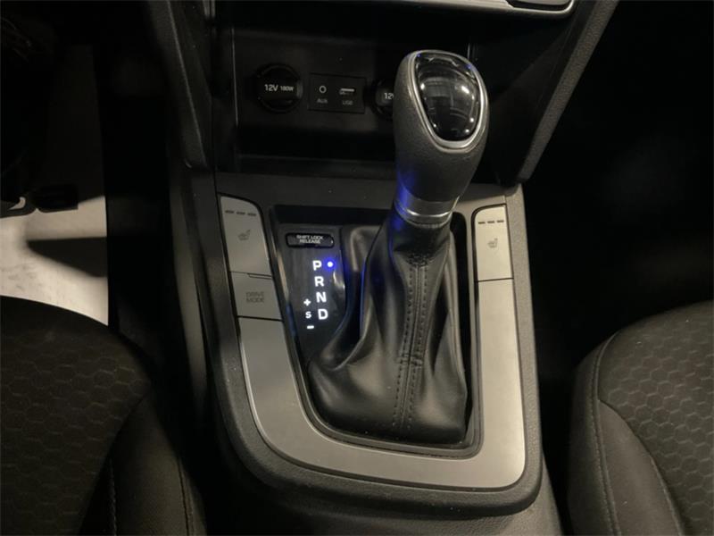 hyundai Elantra 2020 - 16
