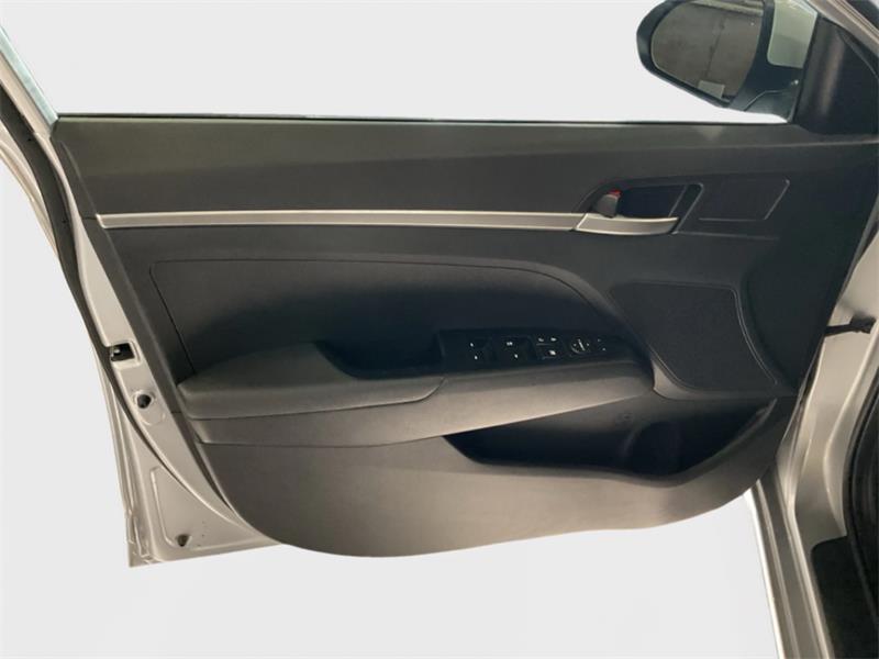 hyundai Elantra 2020 - 18