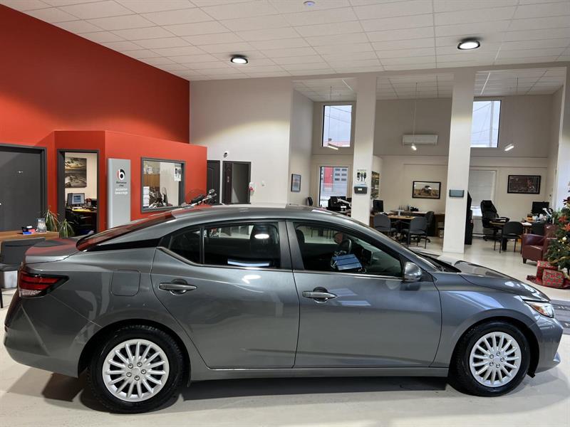 nissan Sentra 2020 - 8