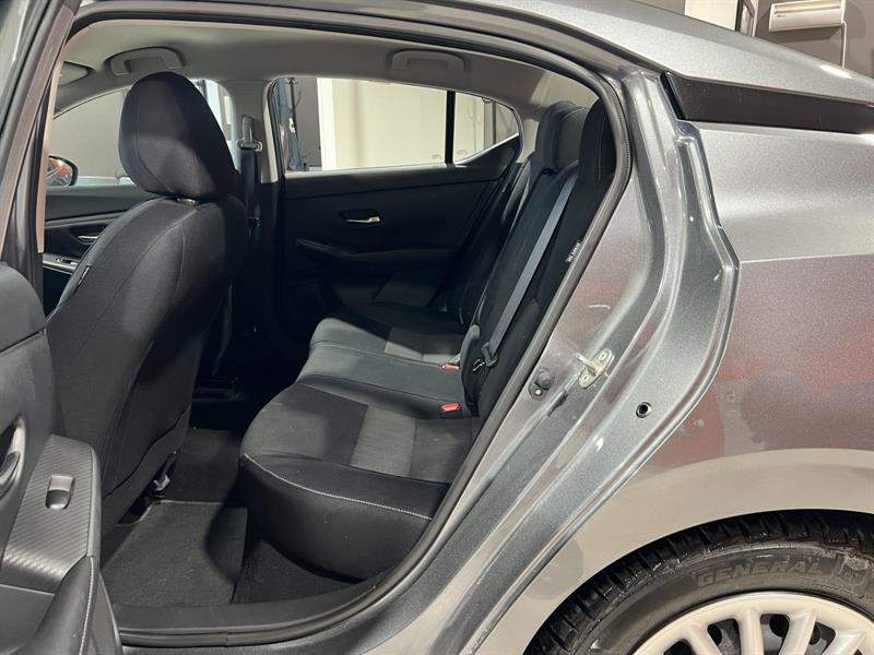 nissan Sentra 2020 - 12