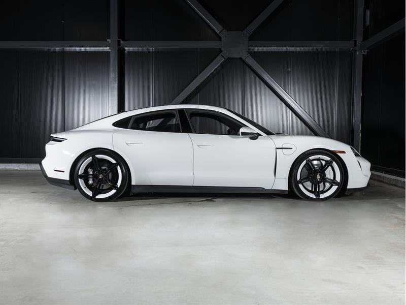 porsche Taycan 2020 - 10