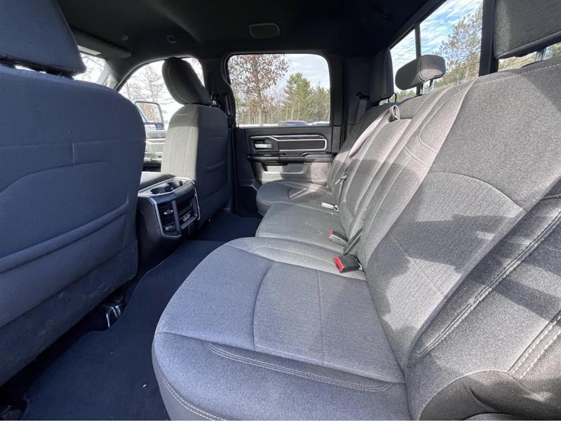 ram 2500 Big Horn 2024 - 16