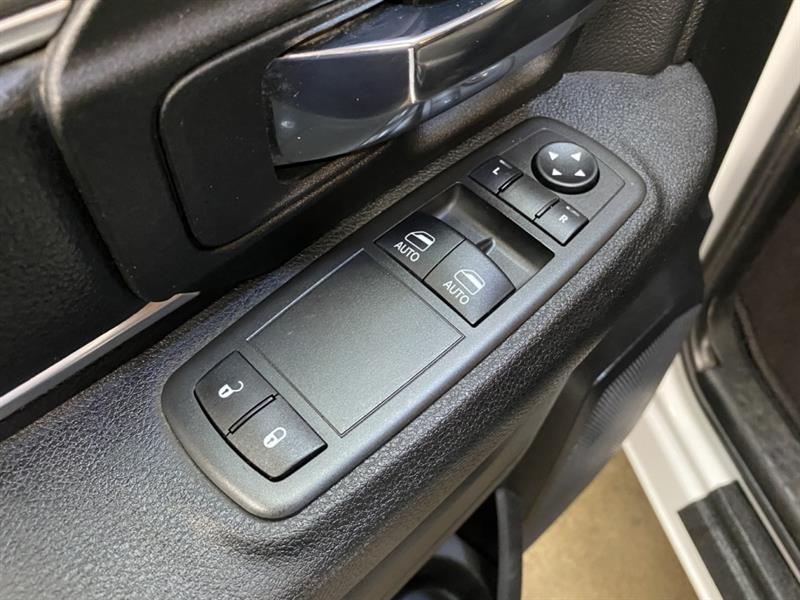 ram 1500 Classic 2021 - 26