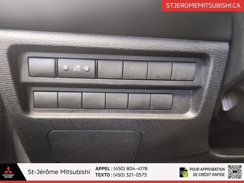 mitsubishi Outlander 2024 - 22