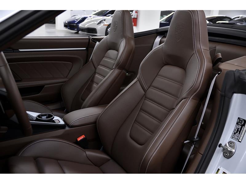 porsche 911 2023 - 16