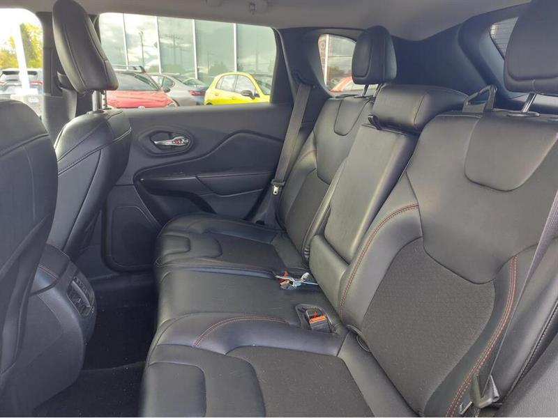 jeep Cherokee 2022 - 11