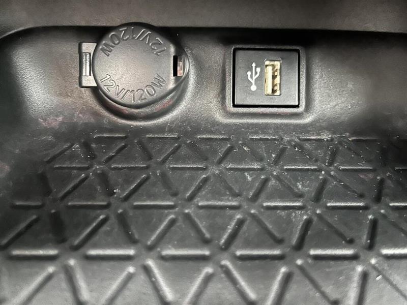 toyota RAV4 2023 - 25