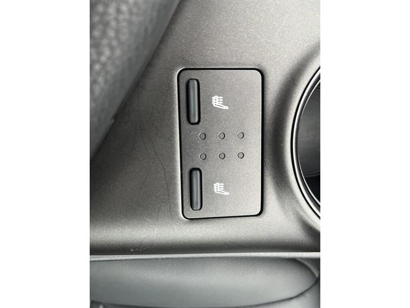 toyota Camry 2023 - 17