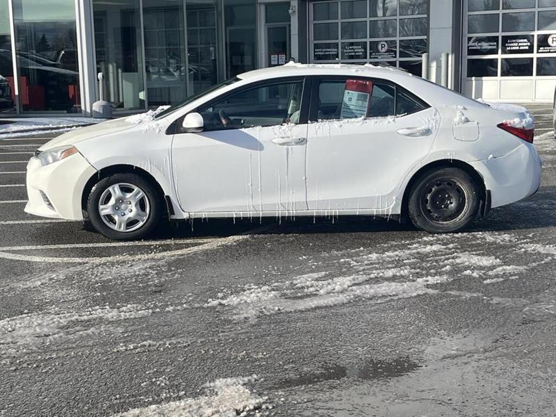 toyota Corolla 2015 - 9