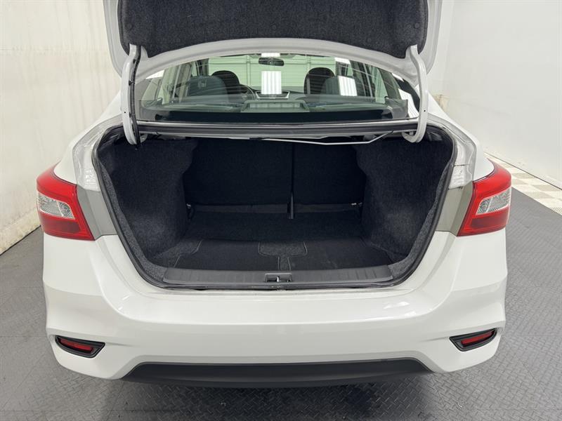 nissan Sentra 2019 - 7