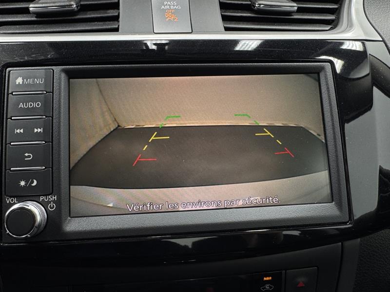 nissan Sentra 2019 - 26