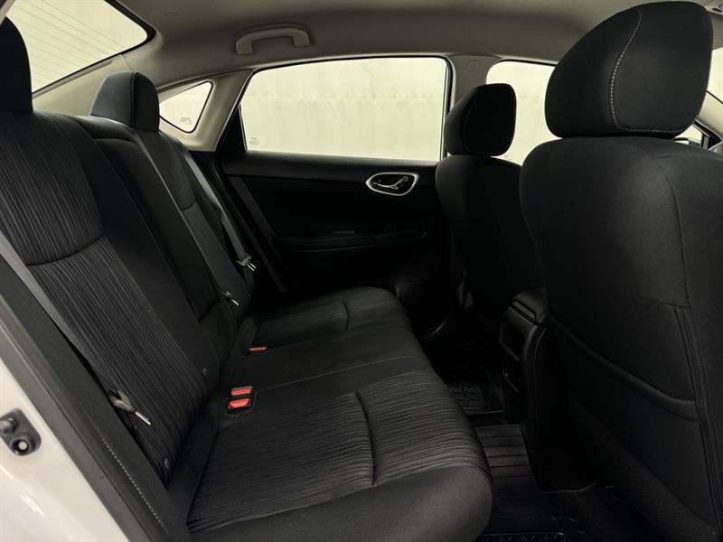 nissan Sentra 2019 - 30