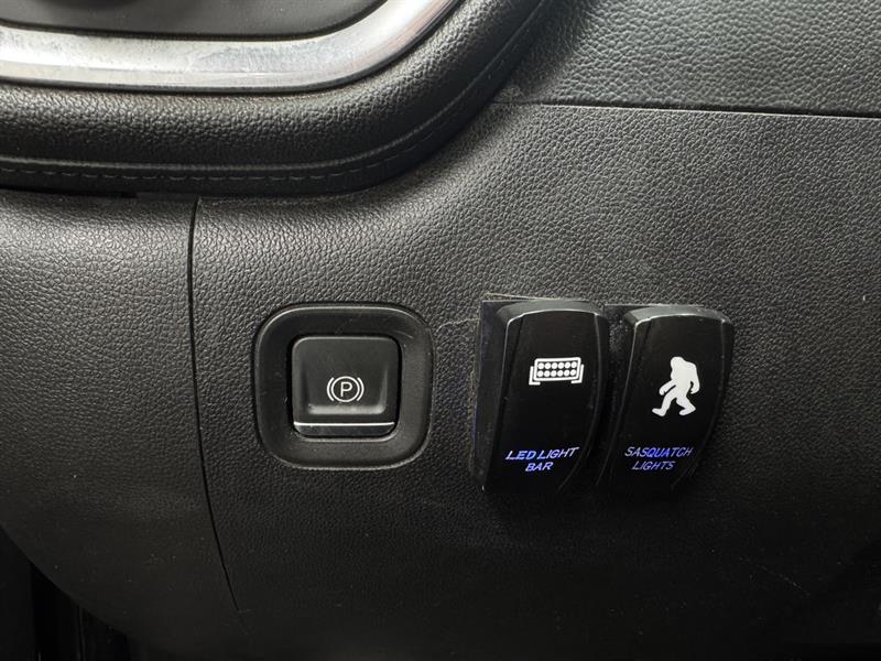 chevrolet Silverado 1500 2019 - 18