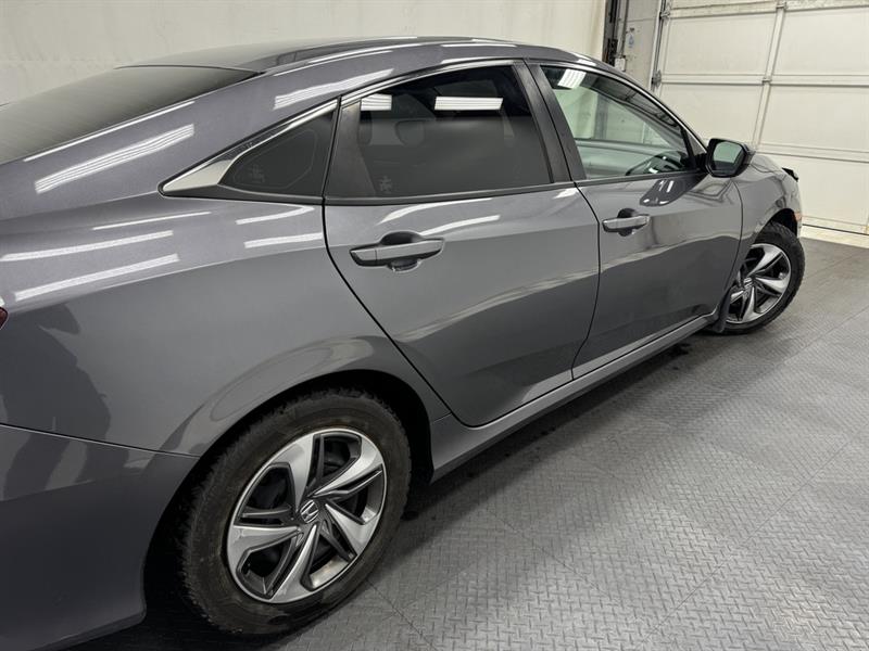 honda Civic Sedan 2019 - 11
