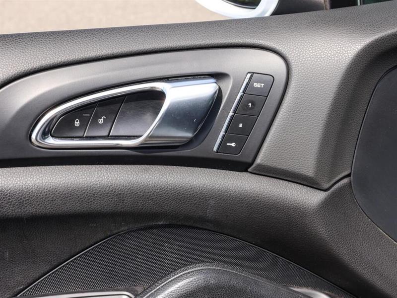 porsche Cayenne 2016 - 28