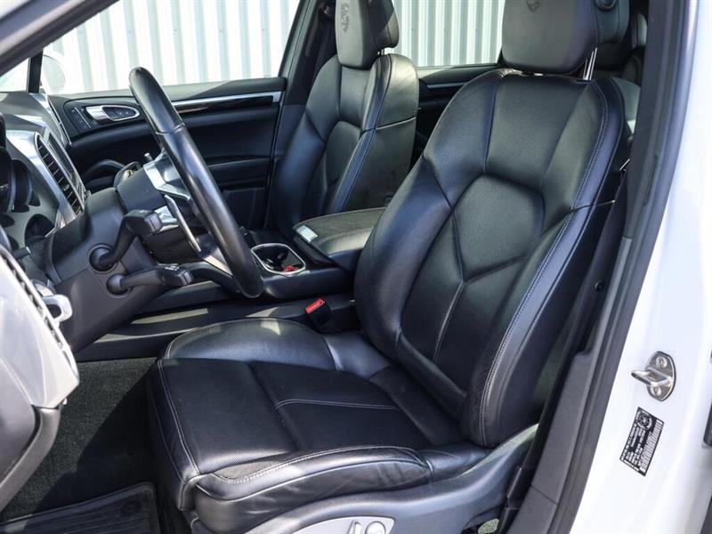 porsche Cayenne 2016 - 31