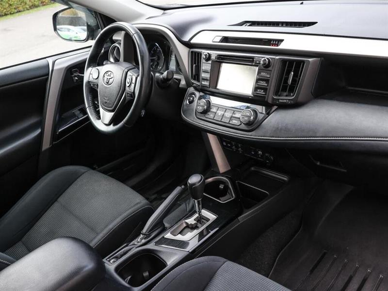 toyota RAV4 2018 - 28