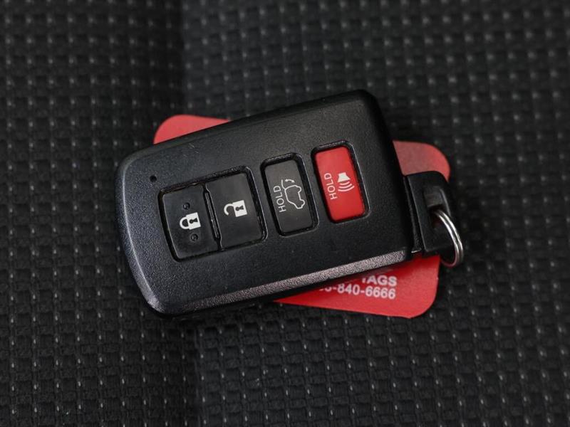 toyota RAV4 2018 - 29