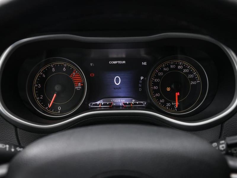 jeep Cherokee 2016 - 29