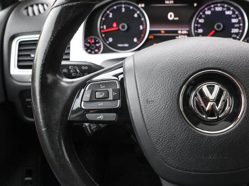 volkswagen Touareg 2015 - 24