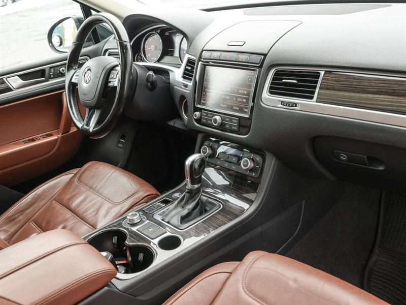 volkswagen Touareg 2015 - 40