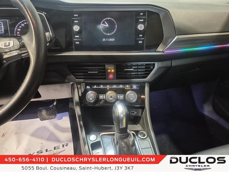 volkswagen Jetta 2020 - 22