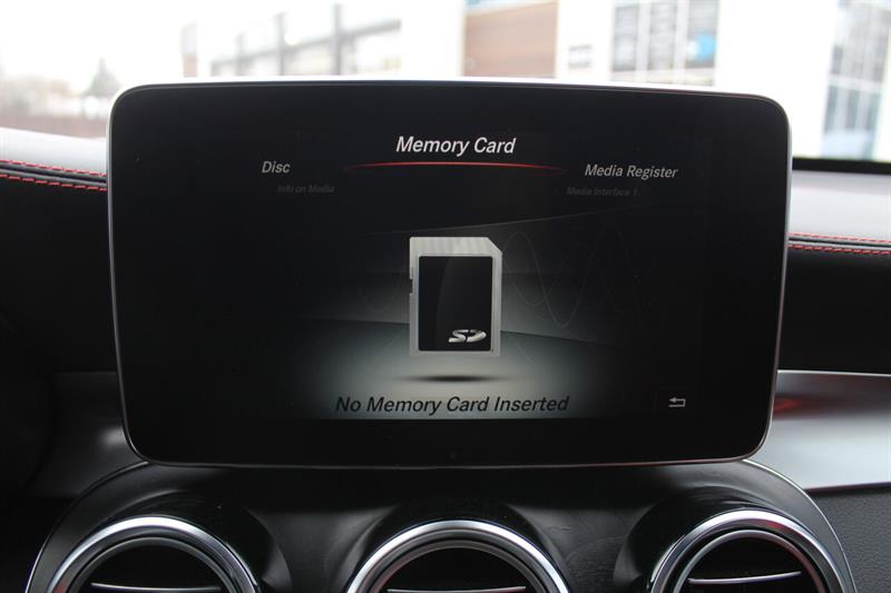 mercedes-benz GLC 2019 - 25