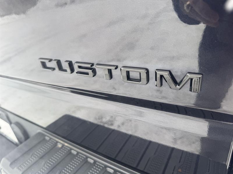 chevrolet Silverado 1500 2023 - 11