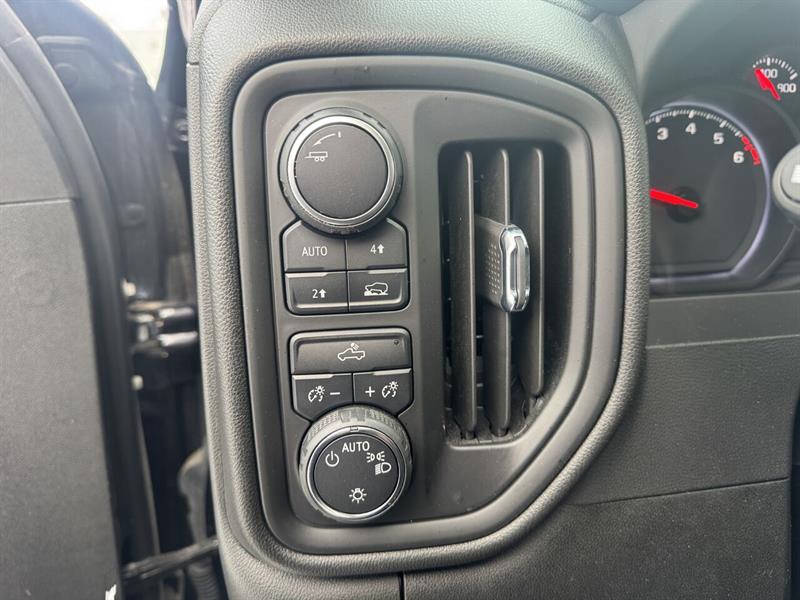 chevrolet Silverado 1500 2023 - 14