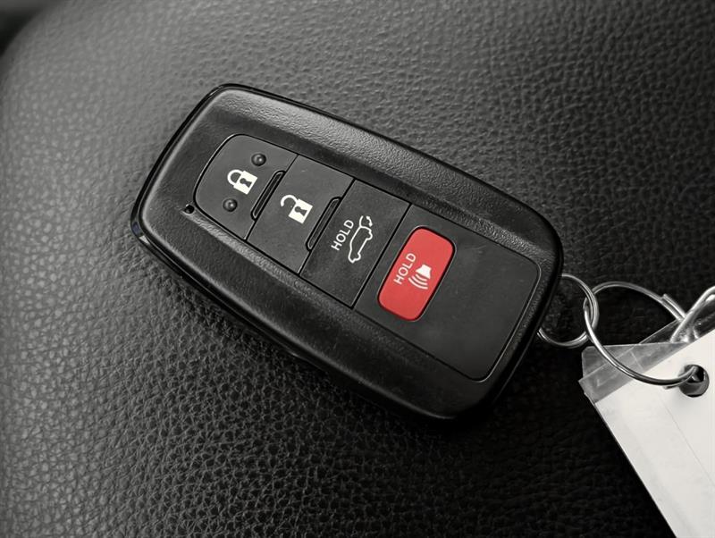 toyota RAV4 2022 - 16