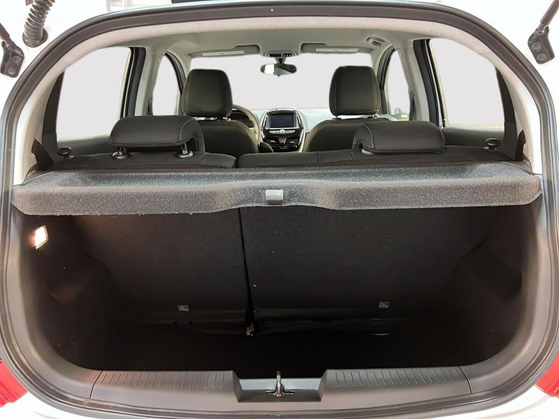 chevrolet Spark 2022 - 12