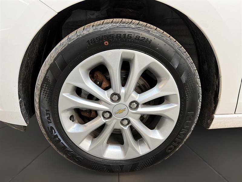 chevrolet Spark 2022 - 24