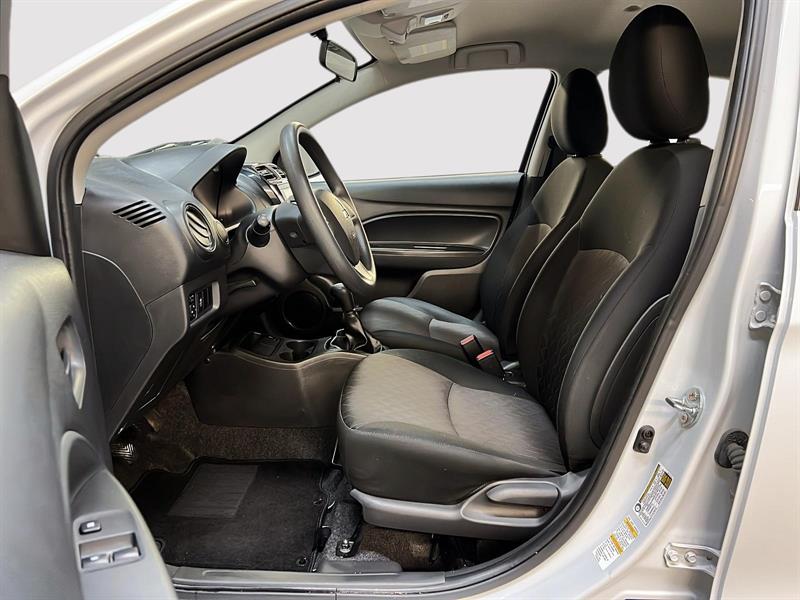 mitsubishi Mirage 2023 - 7